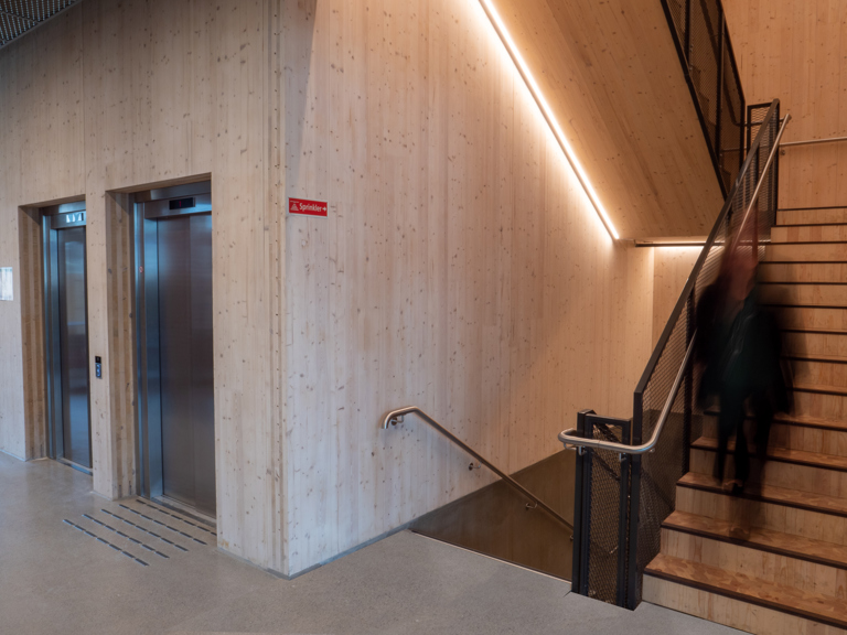 A BREEAM certified building in solid wood